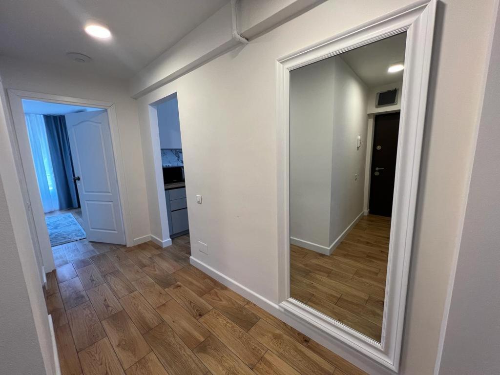 Appartamento Square View Cluj-Napoca Esterno foto